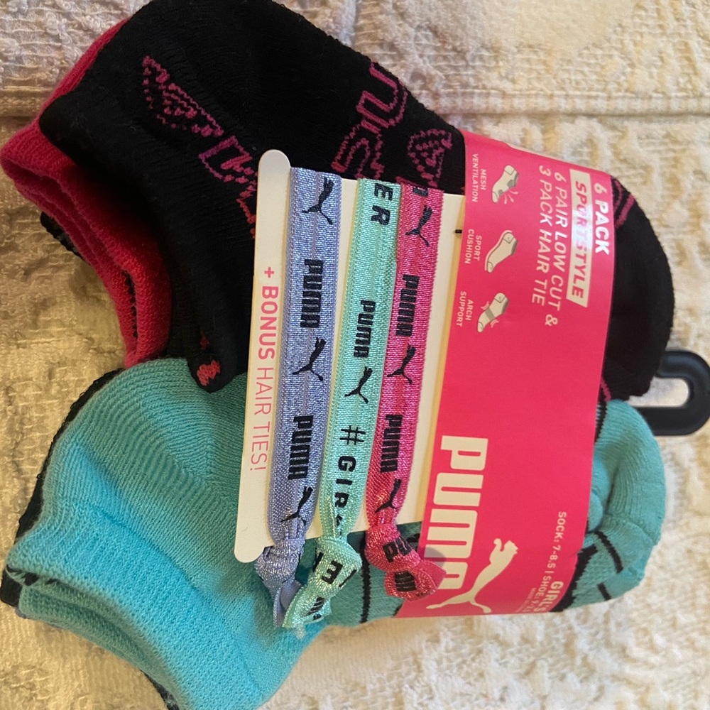 Puma 6 Pack Sportstyle 6 Pair Low Cut Socks & 3 Pack Hair Tie 7-8.5
